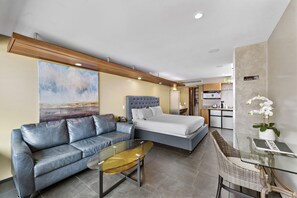 Iron/ironing board, free WiFi, bed sheets - 14 West Boutique Hotel in Laguna Beach (Laguna Beach)
