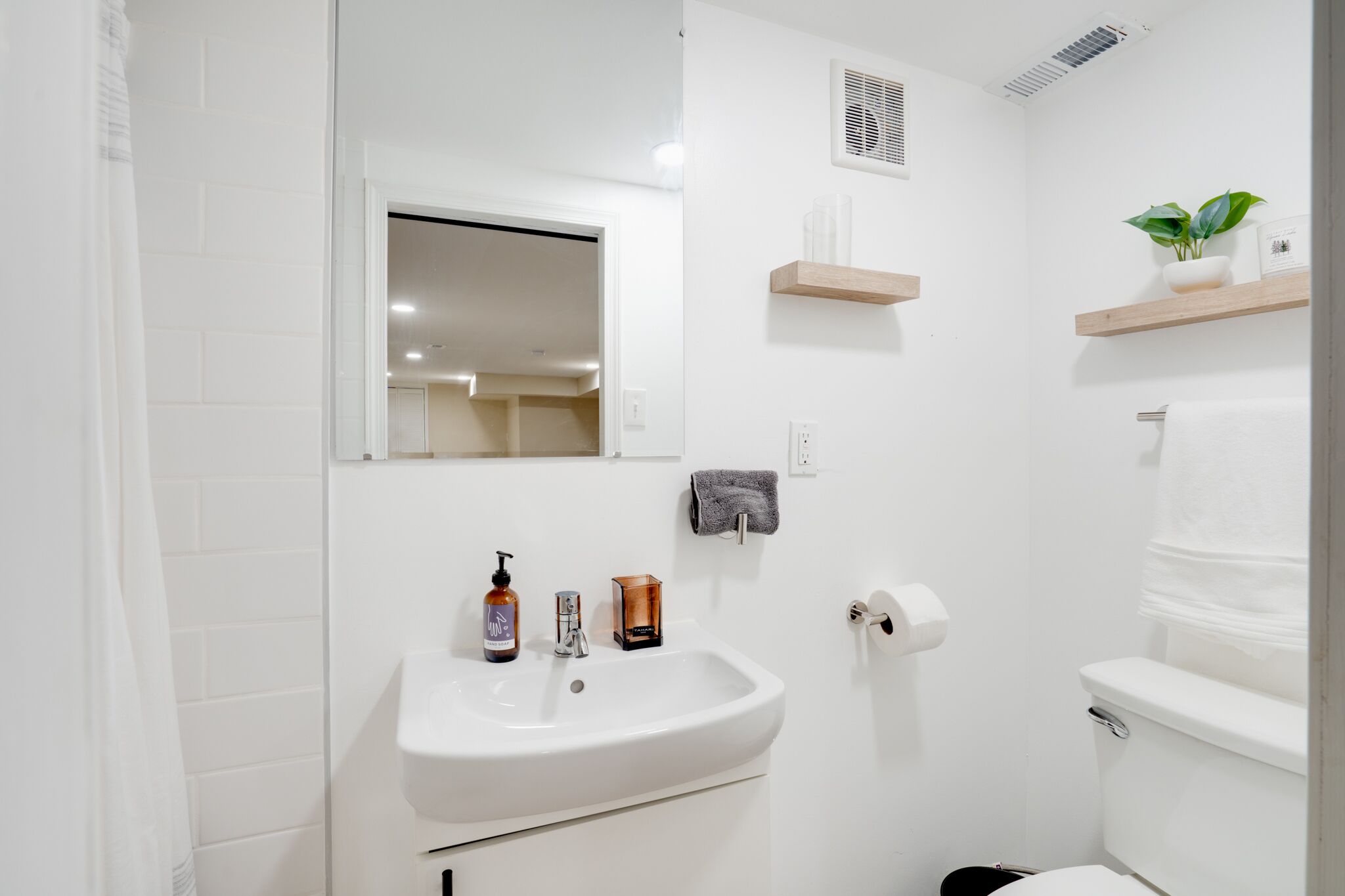 Charming NEW Cozy Home near Brewerytown! 3BR/2BA