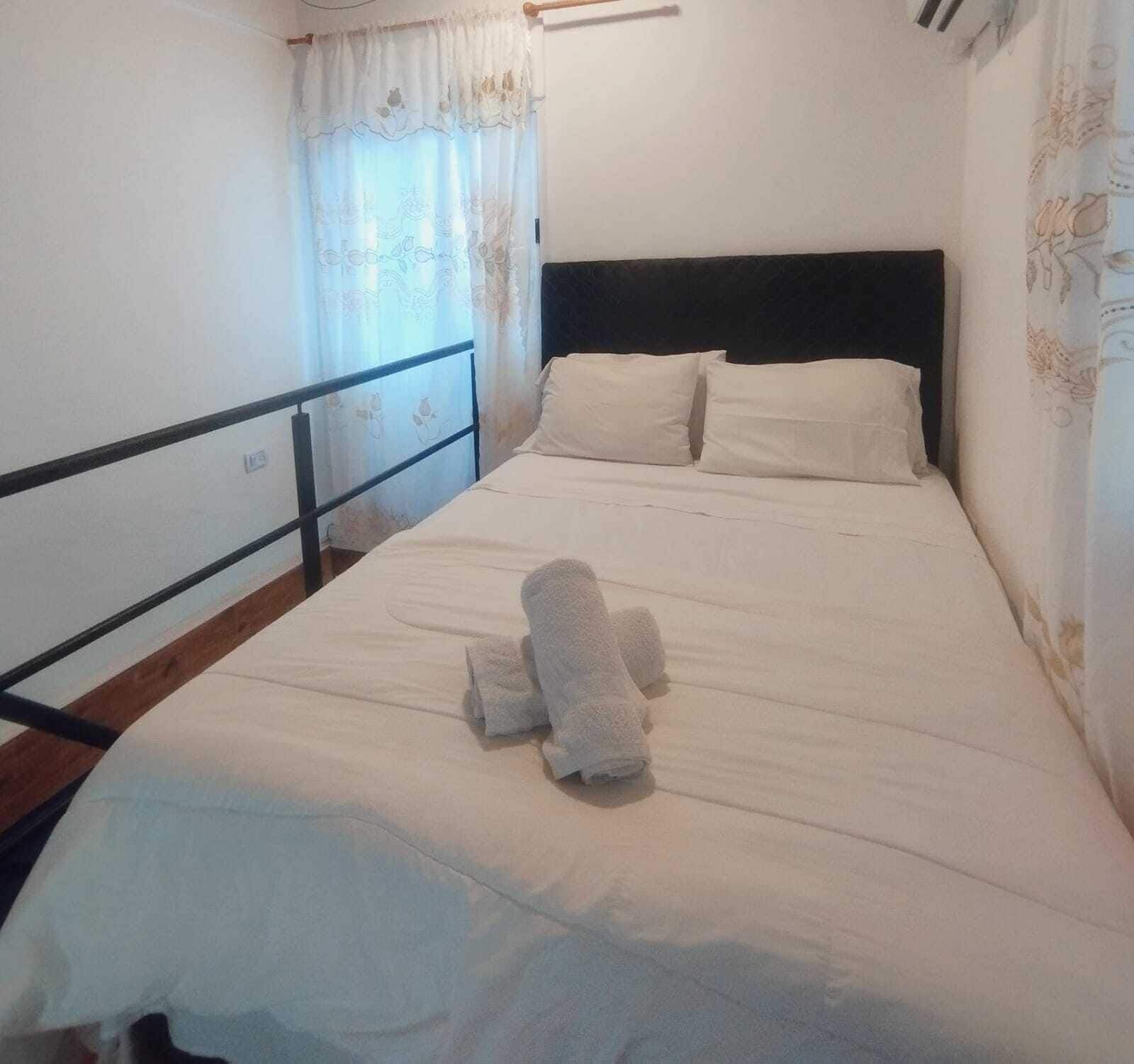 基本樹屋 | 高級寢具、羽絨被、獨特裝潢、布置獨特