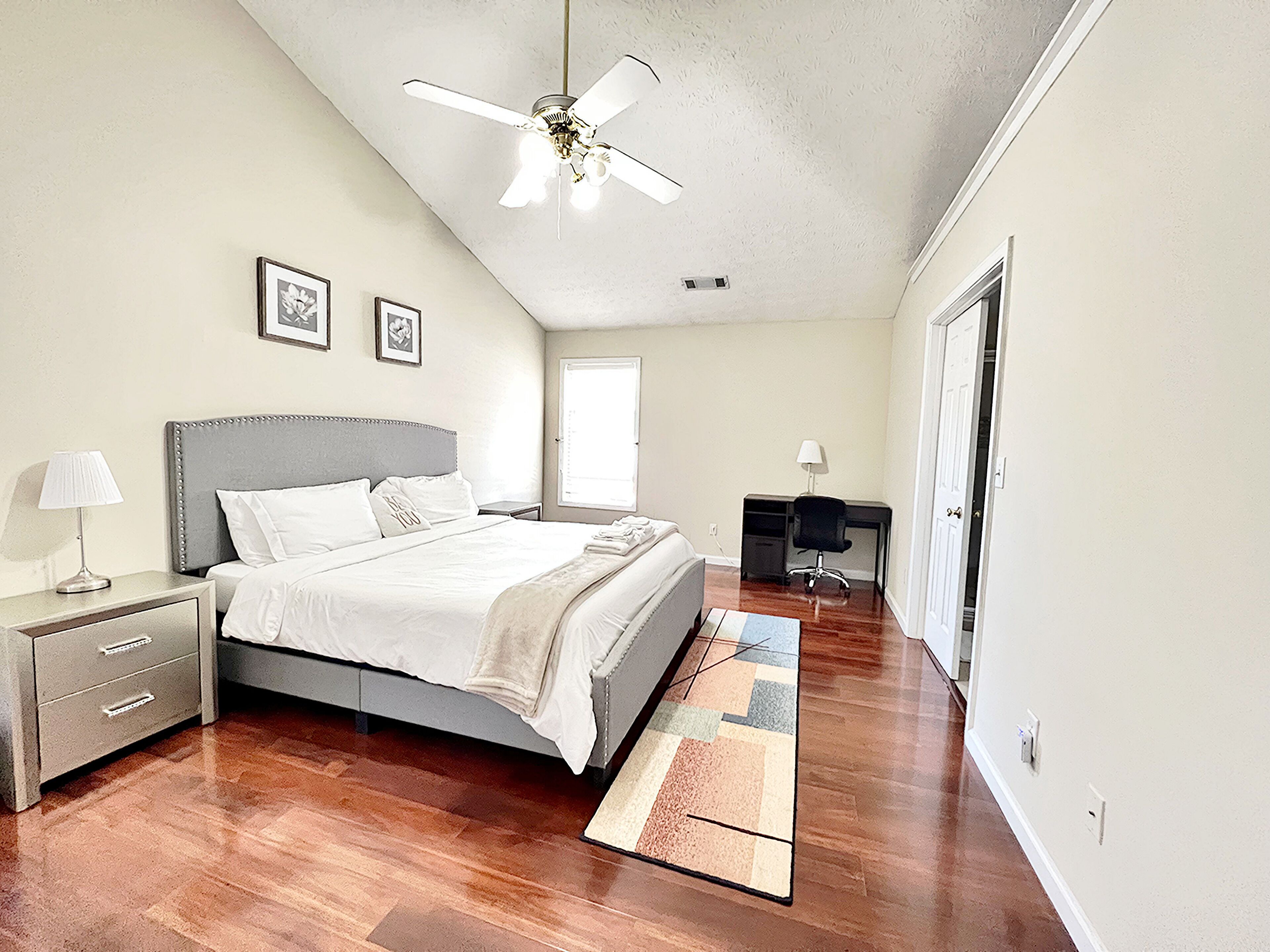 Cozy & Spacious 4 BR/3 Bath Sweet Home in Duluth