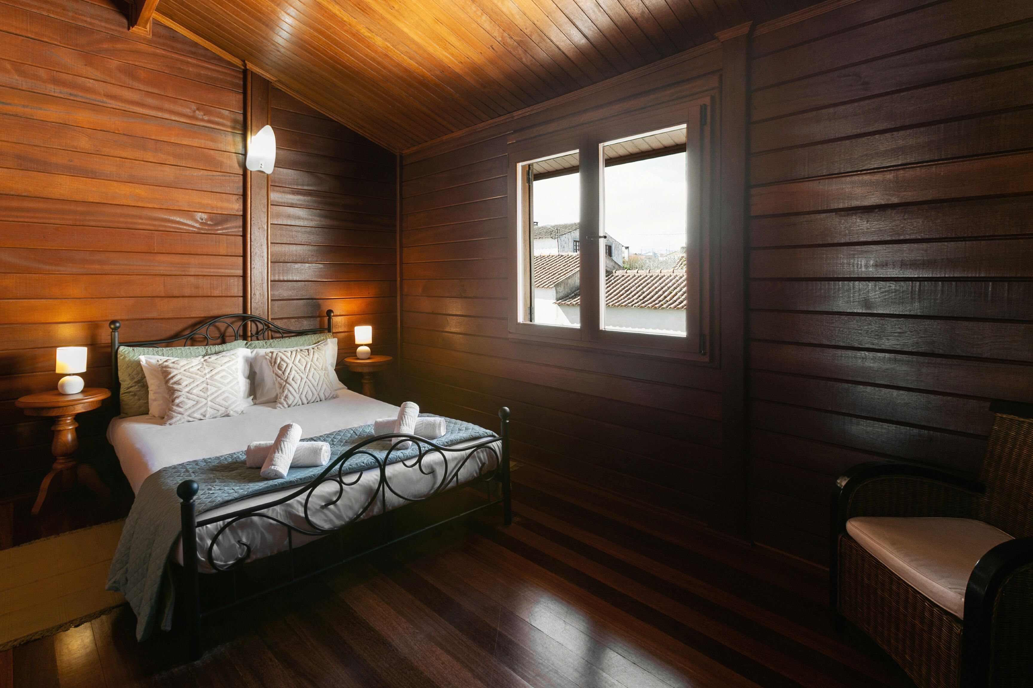 Stylish Rustic Villa - Surf & Golf