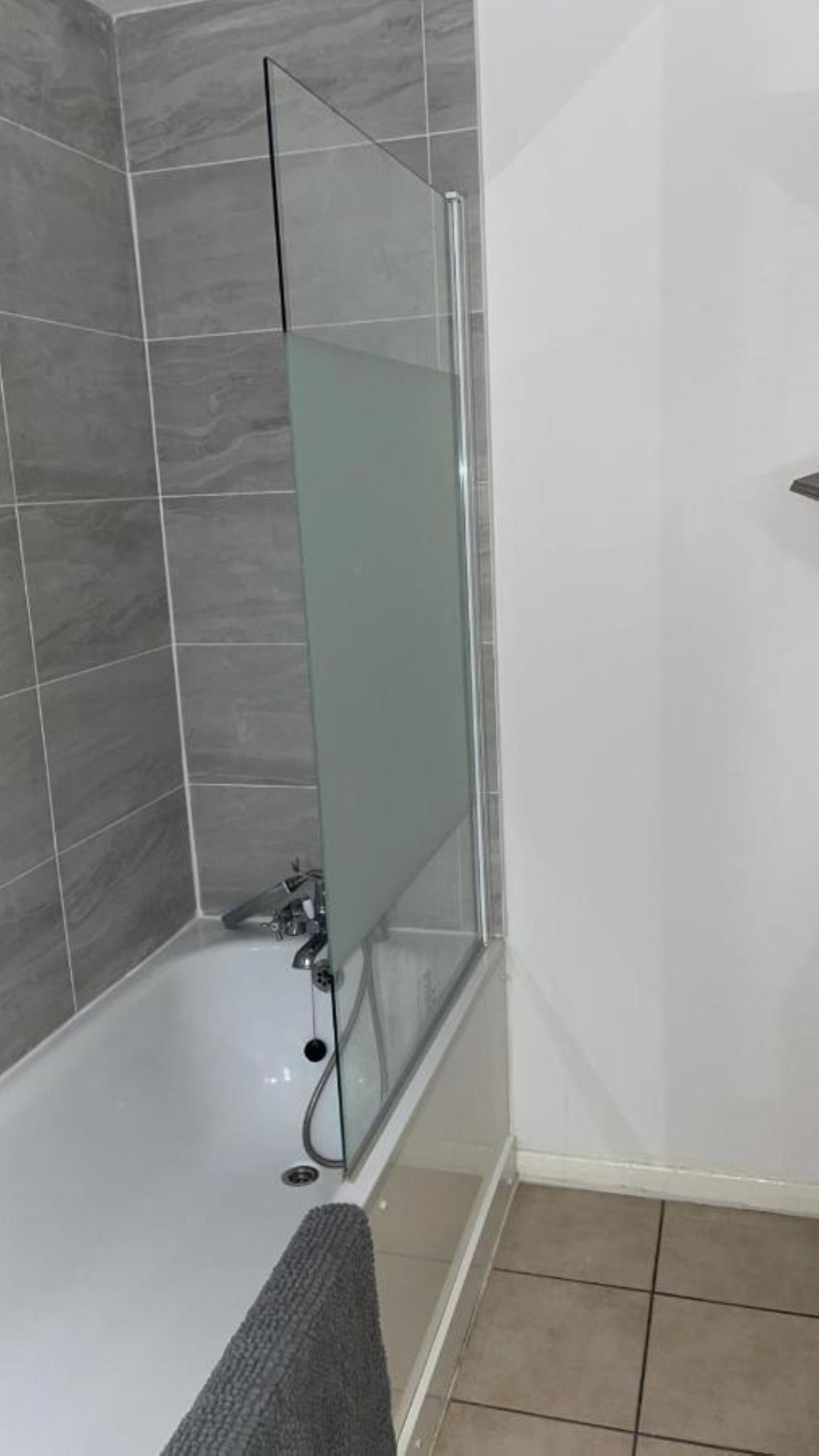 4 bedroom 2 bathroom home