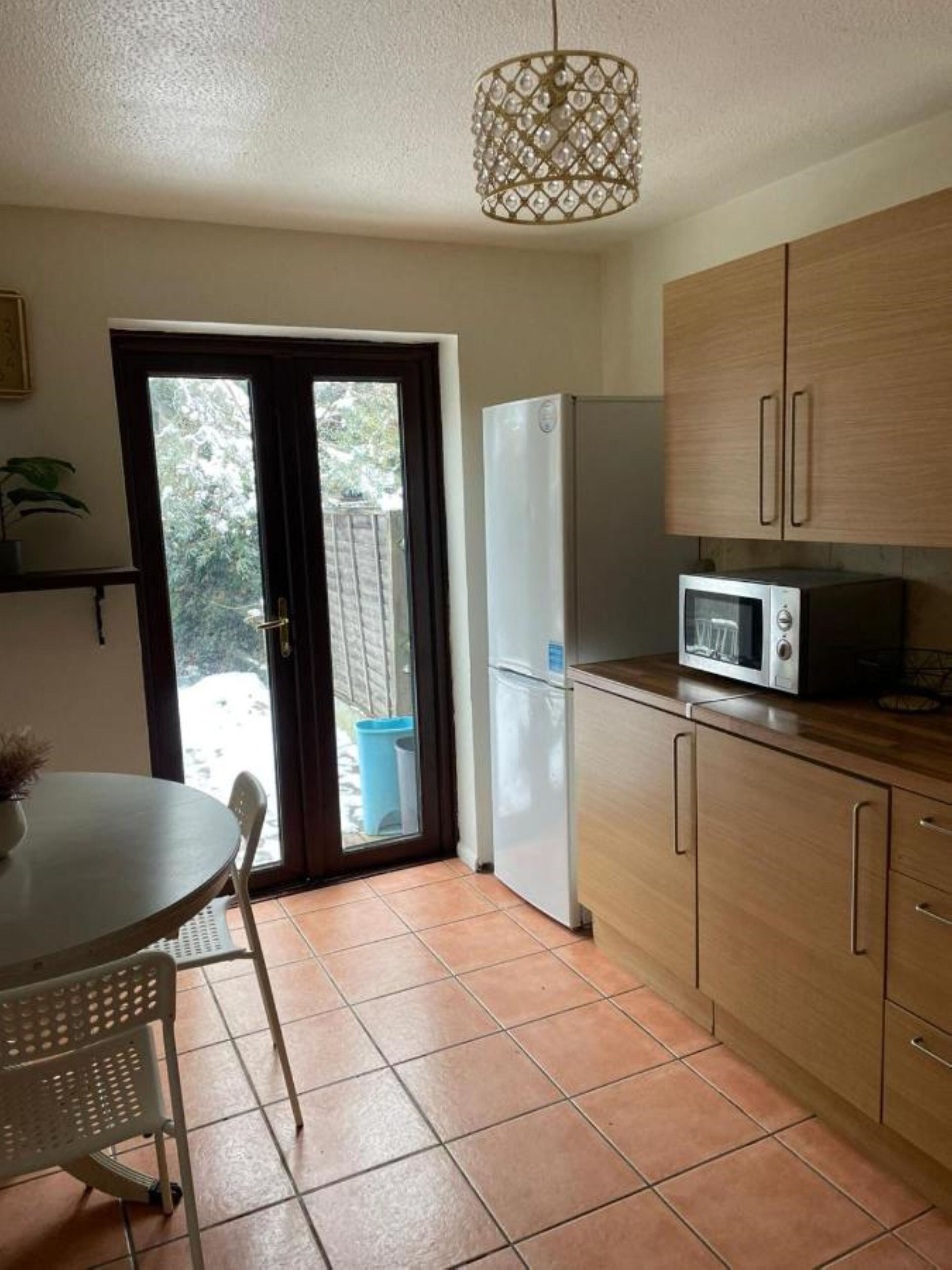 4 bedroom 2 bathroom home