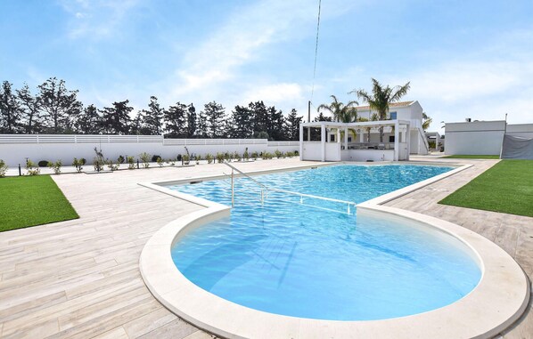 Piscina all'aperto