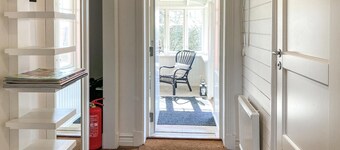 Amazing home in Tvååker with kitchen