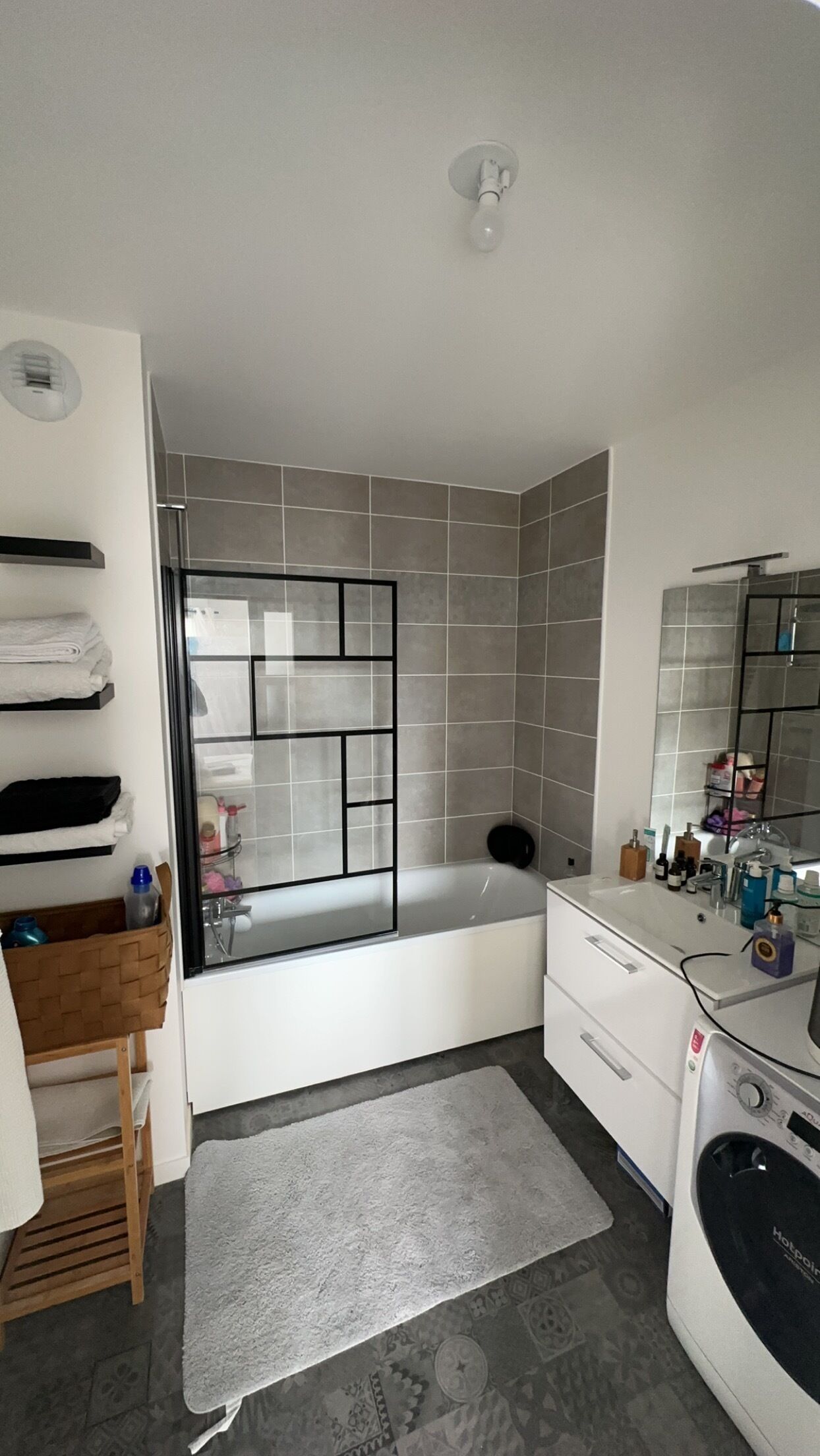 Grand F2 Dernier Etage Belle vue en Residence Privée