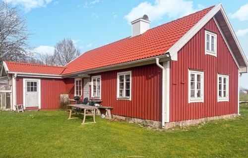 2 bedroom nice home in Bredaryd
