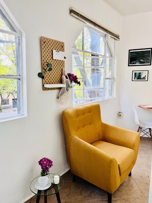 Comfort-Apartment | Wohnbereich | Smart-TV
