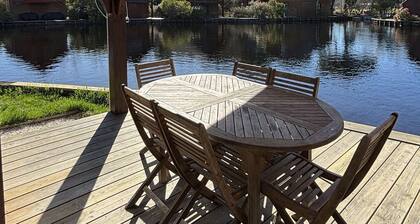 141 - Magnifique chalet pour 6 personnes en bord de lac