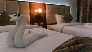 Panoramic Apartment, 2 Bedrooms, Sea View | 2 bedrooms, Select Comfort beds, in-room safe, individually furnished