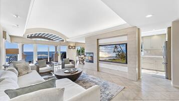 Fernseher, Kamin, DVD-Player, Stereoanlage