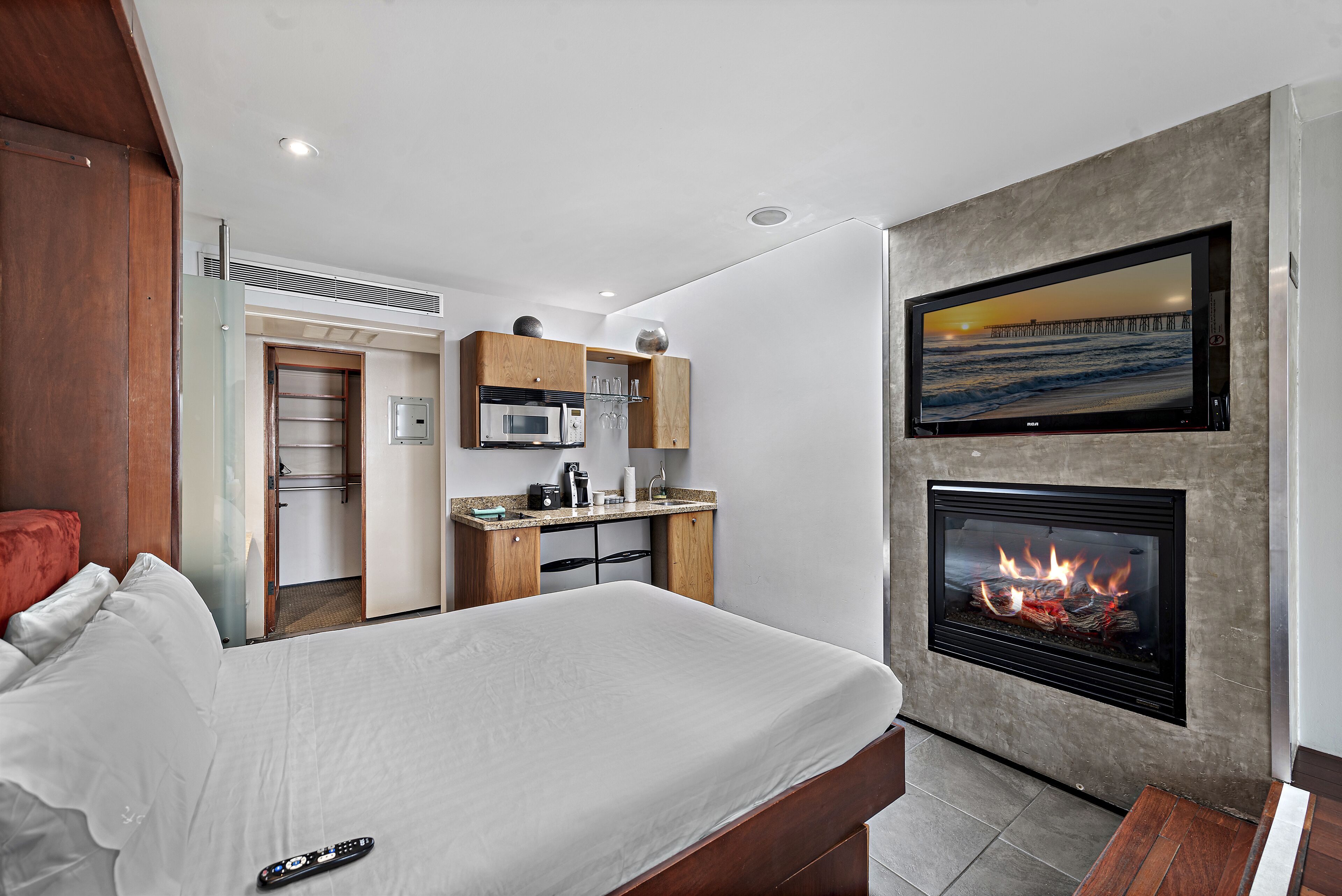 Surf, Swim and Grill: The Ultimate Laguna Beach Experience! 14