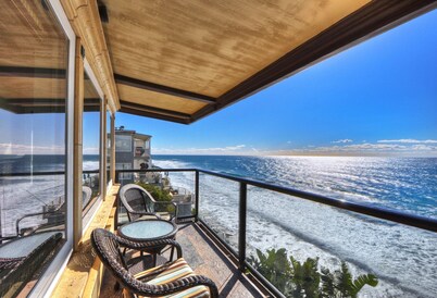 Ocean views steps to the water prime Laguna Beach 8 Villa Roma