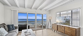 Ocean views, listen to waves, stroll to main beach SH 2