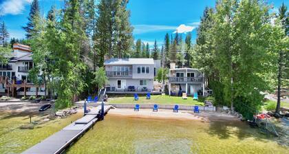 2 Lakefront Homes - Sleeps 16 - Dock - Beach - Walk to Dining & Park