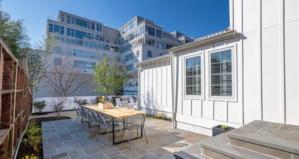 Boutique Room steps from Downtown Mall | Rose Jean - Room #2