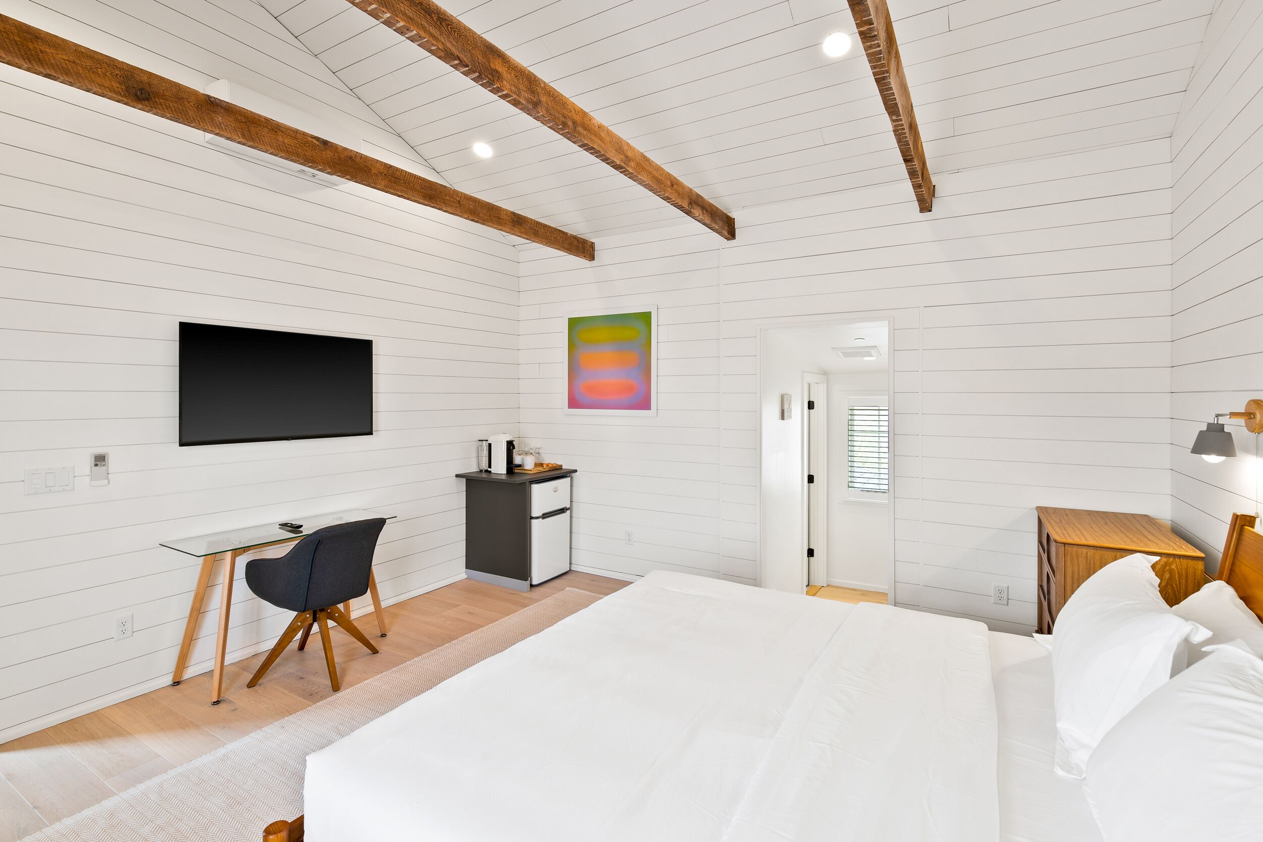 Boutique Room steps from Downtown Mall | Rose Jean - Room #3