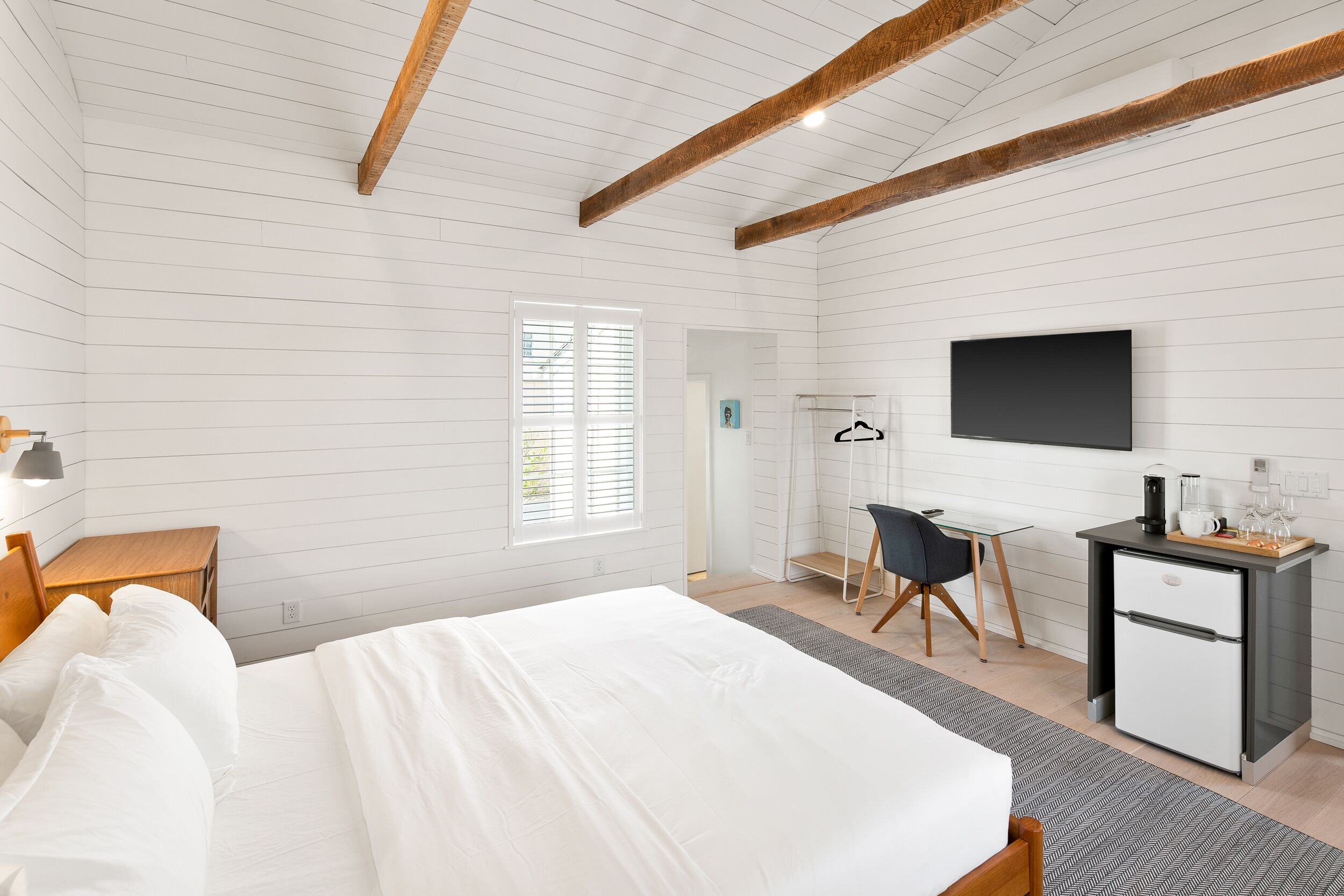 Boutique Room steps from Downtown Mall | Rose Jean - Room #4