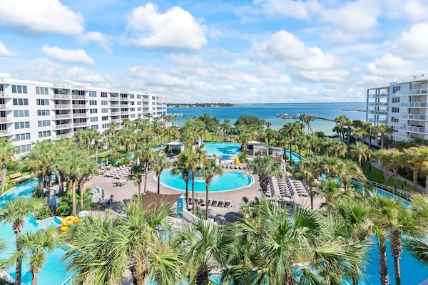 Piscina all'aperto, una piscina riscaldata