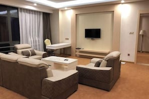 Ảnh chưa phân loại, 5 trong số 46 ảnh, nút
