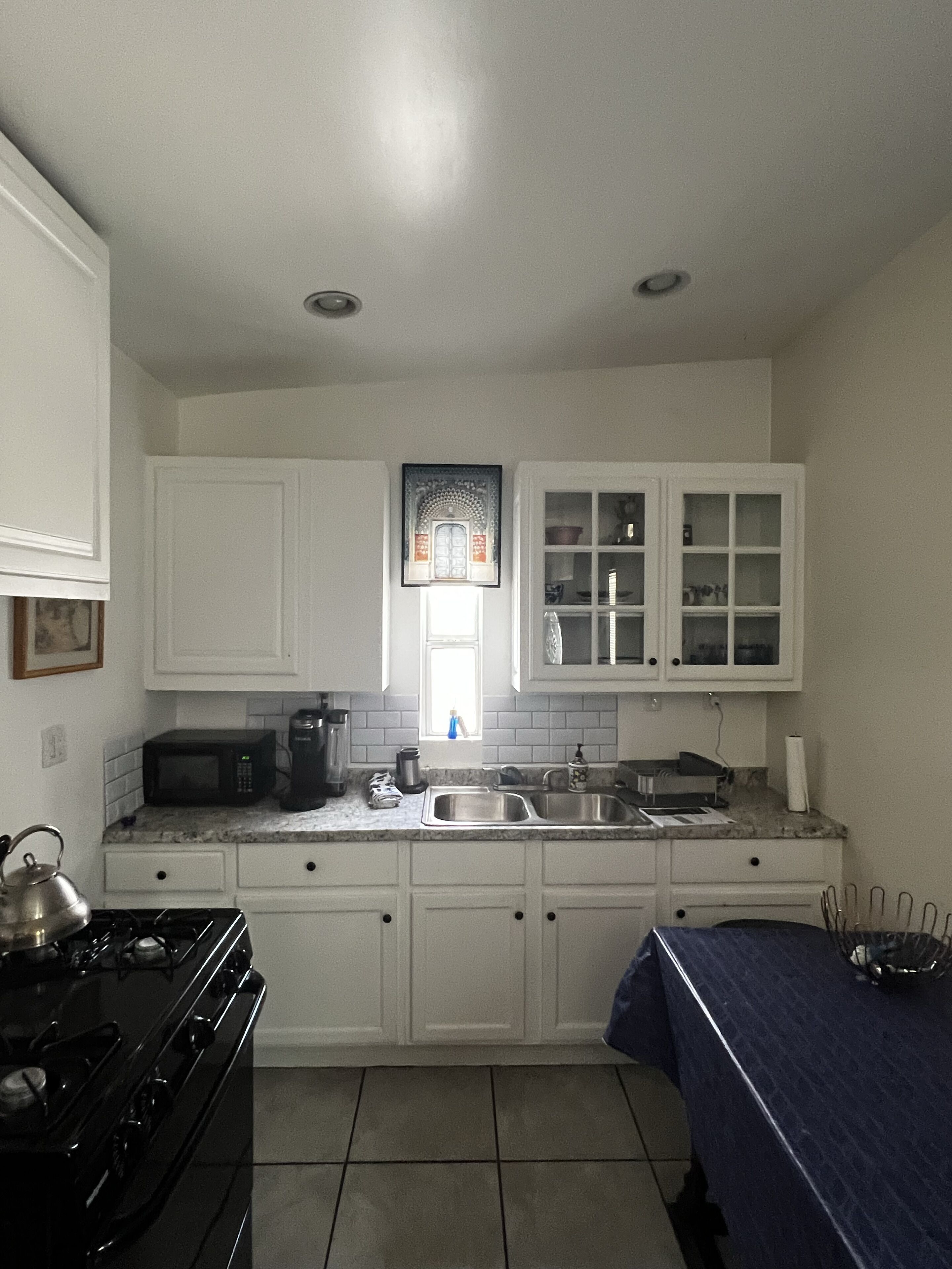 One bedroom house in historical Santa Paula. Pet friendly, Free WIFI