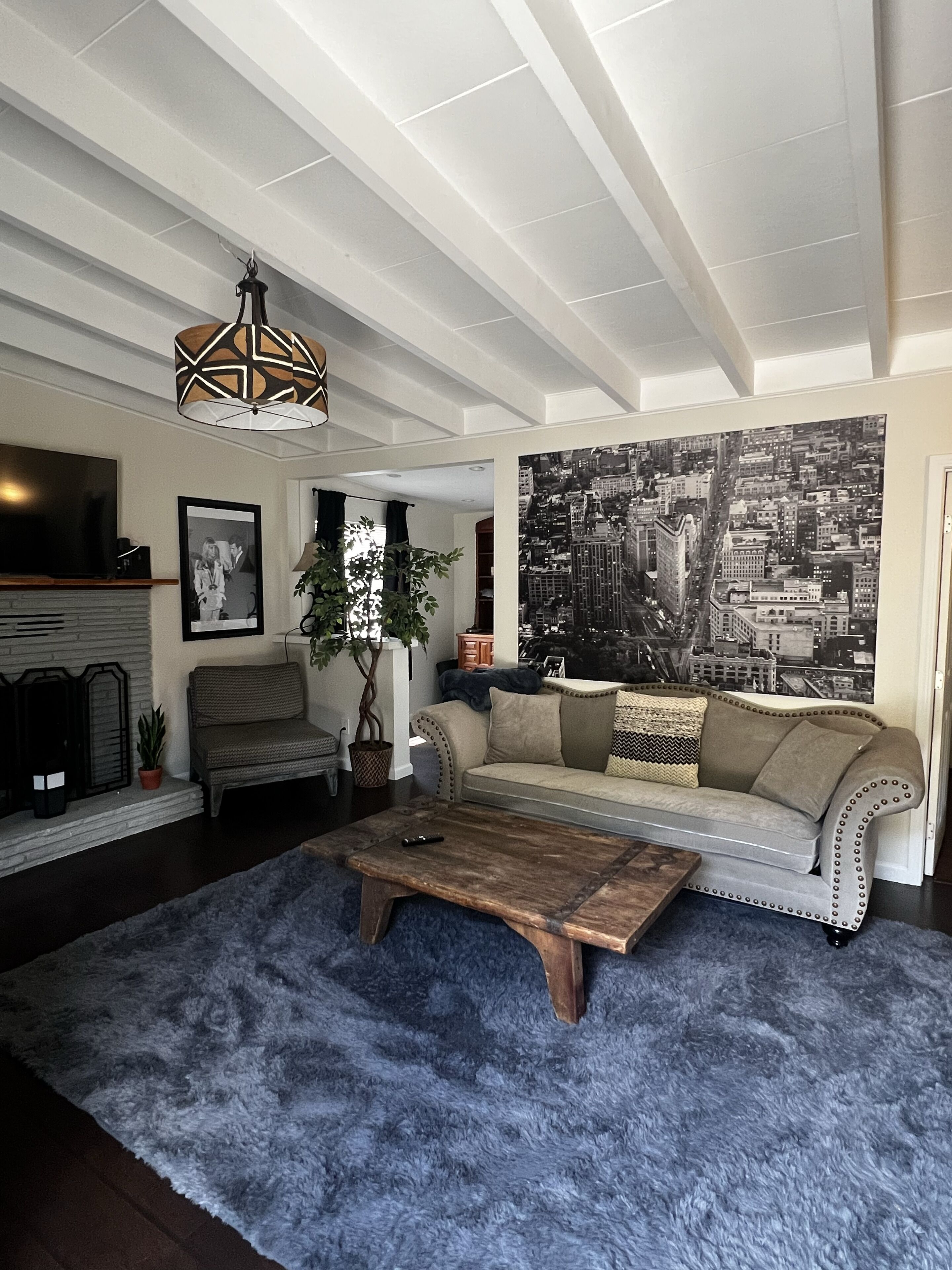 One bedroom house in historical Santa Paula. Pet friendly, Free WIFI