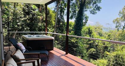 ‘Sky’: Bungalow surrounded by rainforest, ocean views and jacuzzi