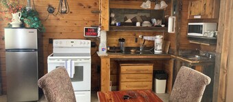 Couple get away retreat in Red Feather Lakes!!