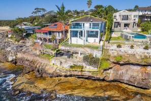 Exterior - Waterfront Paradise in Royal National Park - Your Bundeena Escape (Bundeena)