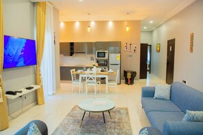 Apartamento Deluxe | Sistema de insonorización y tabla de planchar con plancha