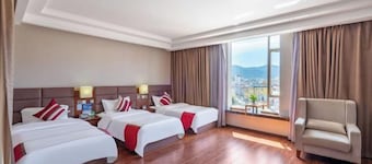 Salong Hotel