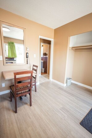 2 Queen Beds, Ground Floor