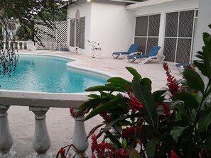 Outdoor pool - Villa Chinnor (Montego Bay)
