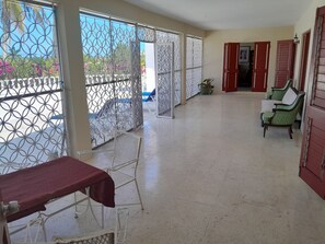 Terrace/patio - Villa Chinnor (Montego Bay)