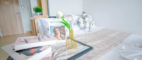 Een gratis minibar, verduisterende gordijnen, gratis wifi, beddengoed