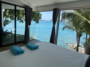 Superior Room | Minibar, in-room safe, individually decorated, blackout drapes - Patong Sunset Villa Phuket (Patong)