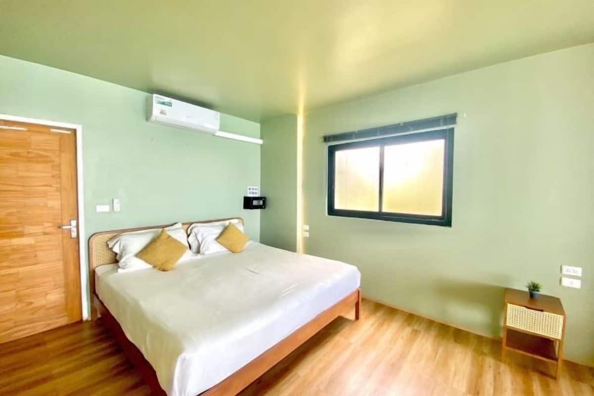 1 bedroom, minibar, in-room safe, individually decorated