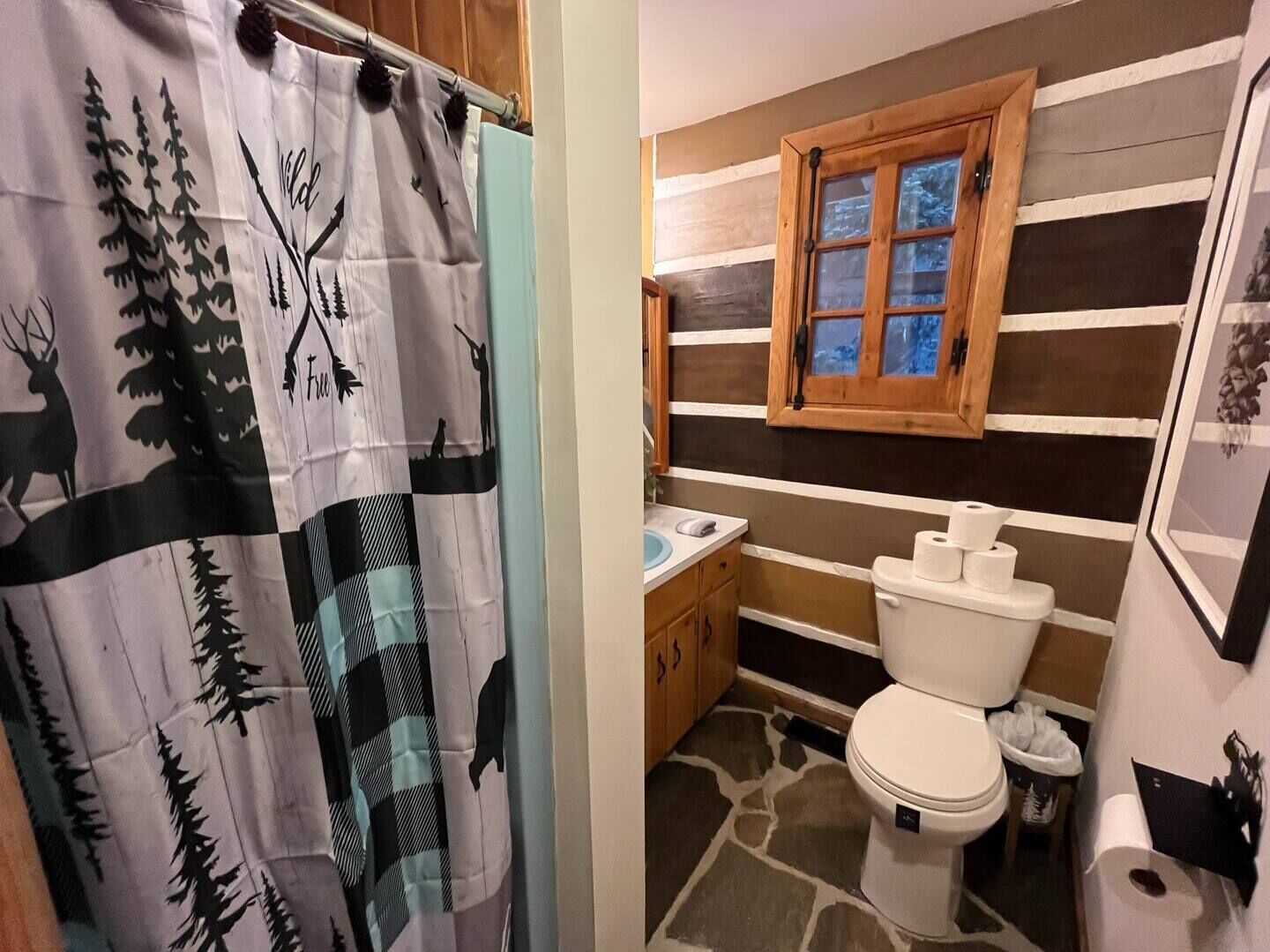 All Seasons Cabin in Sasquatch Resort on Hemlock mountain!