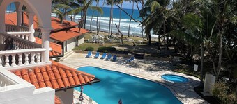 Beautiful oceanfront condo in famous Encuentro beach surf area
