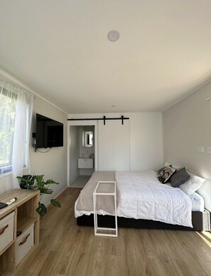 1 室のベッドルーム、WiFi、ベッドシーツ