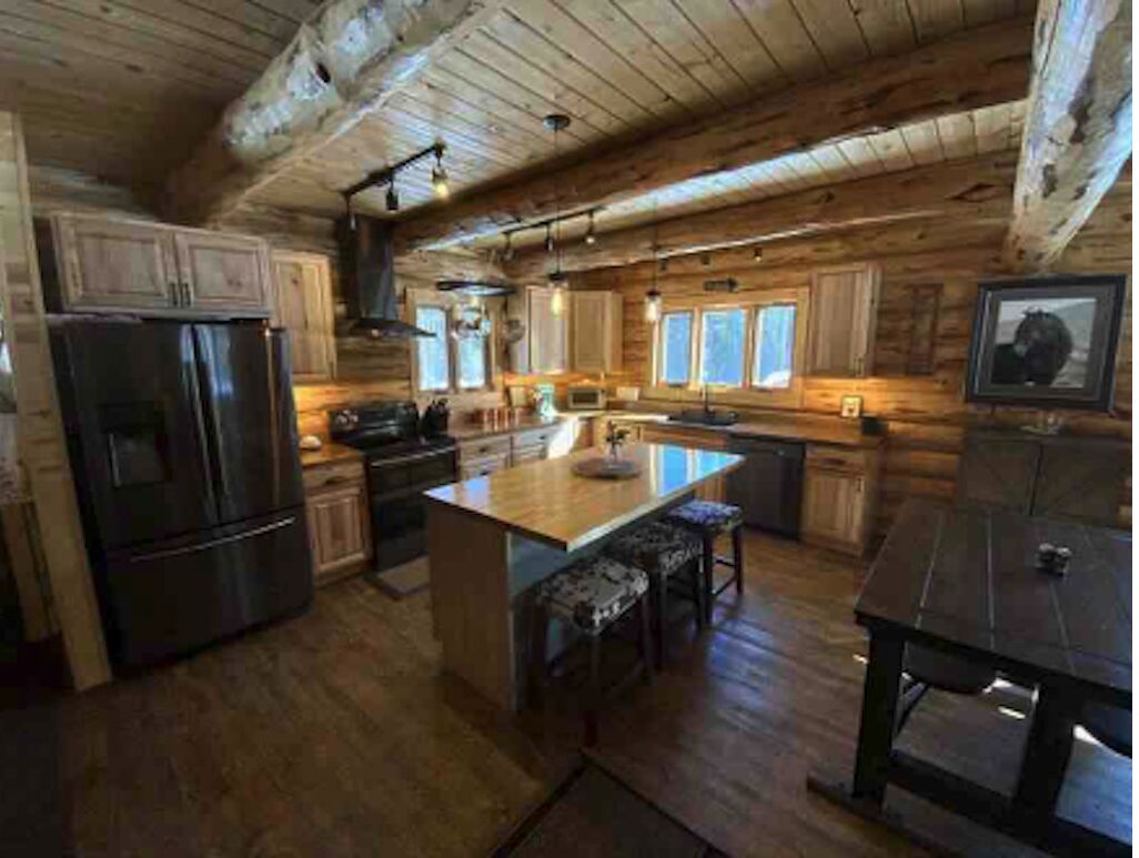 Peaceful Cabin Hideaway