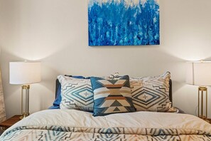 2 habitaciones, tabla de planchar con plancha y wifi gratis 