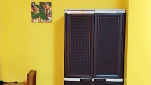 Deluxe Triple Room - German House (Madrid)