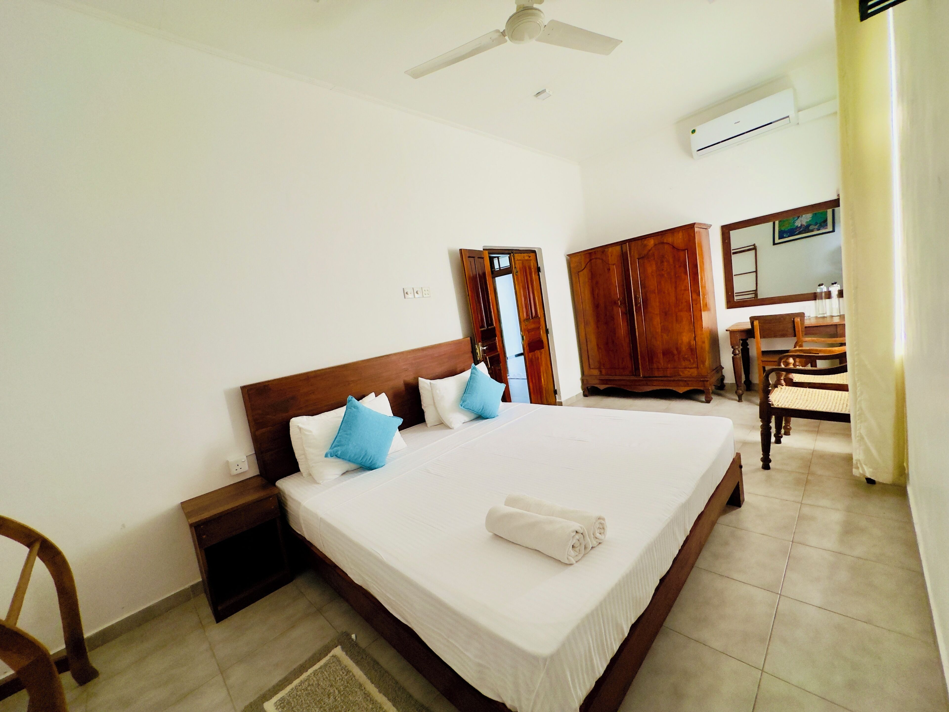 Deluxe Villa, 5 Bedrooms, Pool View | 5 bedrooms, desk, iron/ironing board, free WiFi