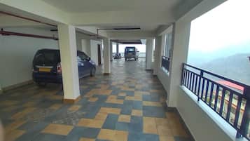 Parking gratuit, parking avec voiturier