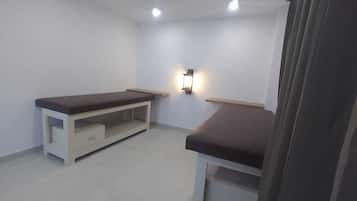 Couples treatment rooms, steam room, deep-tissue massages