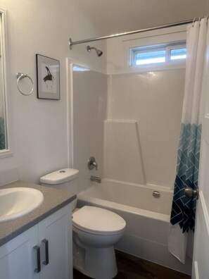 Secador de pelo y toallas