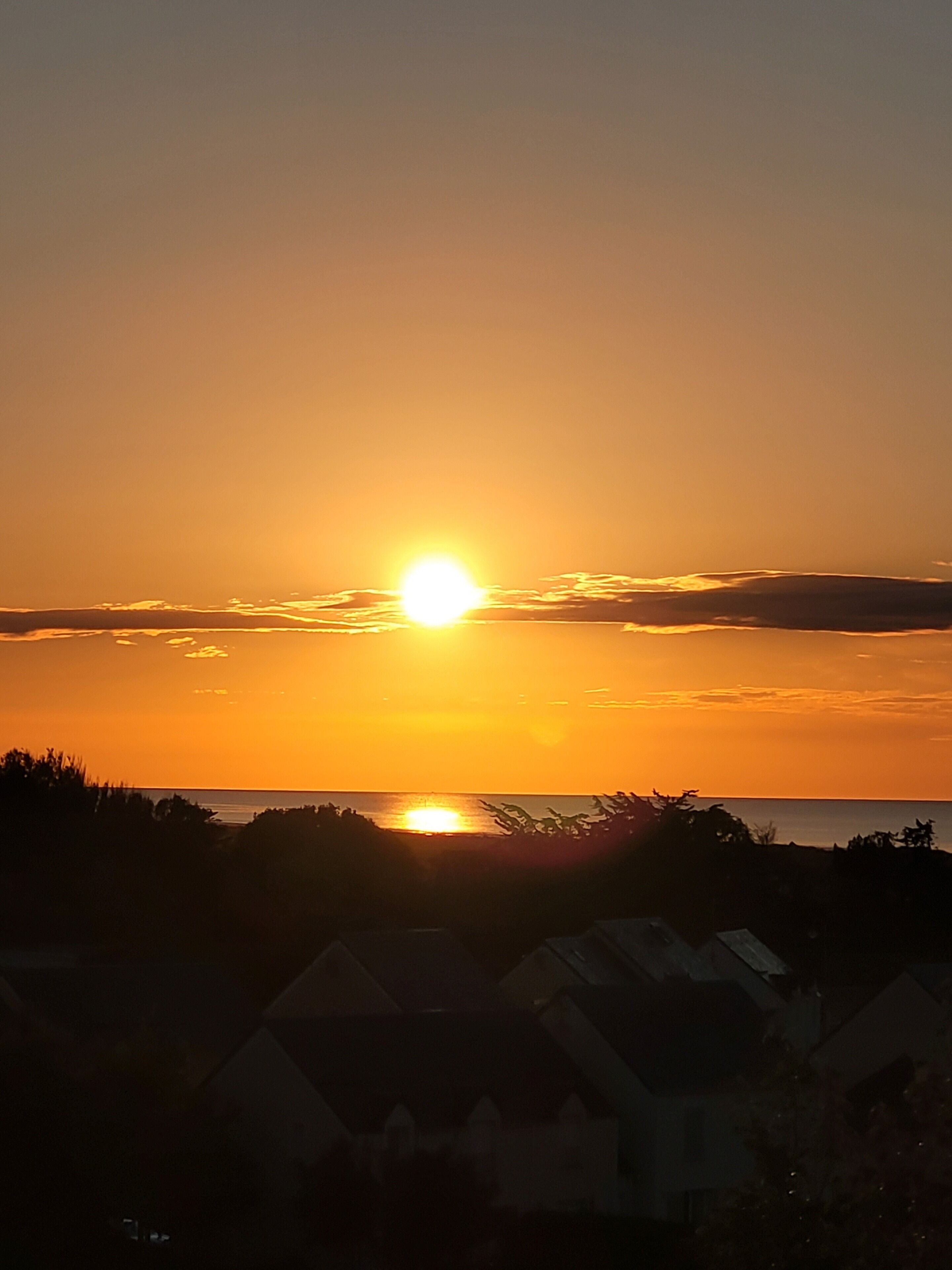 Apparemment sur le Port , vue mer . A Proximité de Toutes les Commodités à Pied