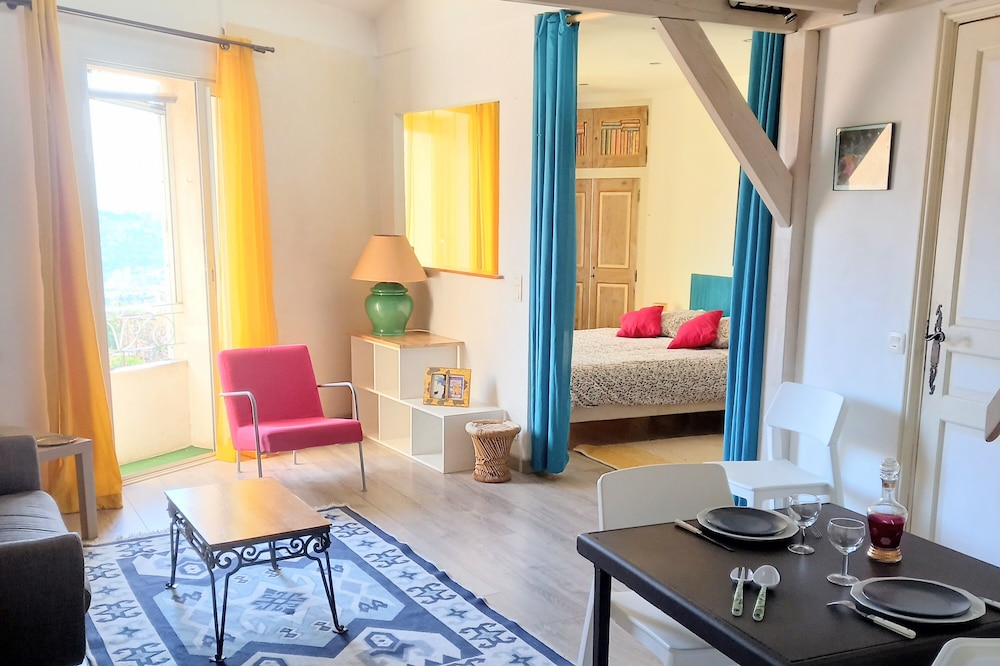 charming apartment + garage - Grasse