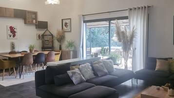 Télévision, jeux vidéo, livres